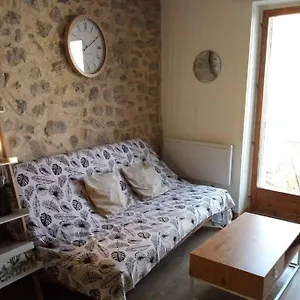 Studio Douillet Avec Balcon Au Coeur De Appartement